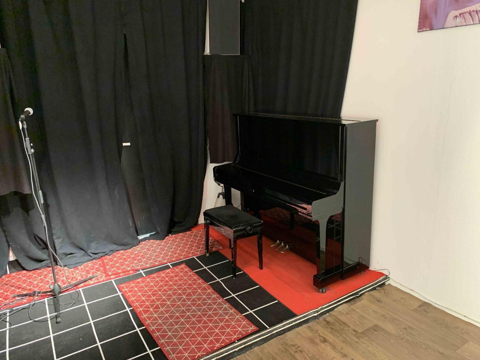 La Maison Des Artistes Lavelanet Eksteriør bilde